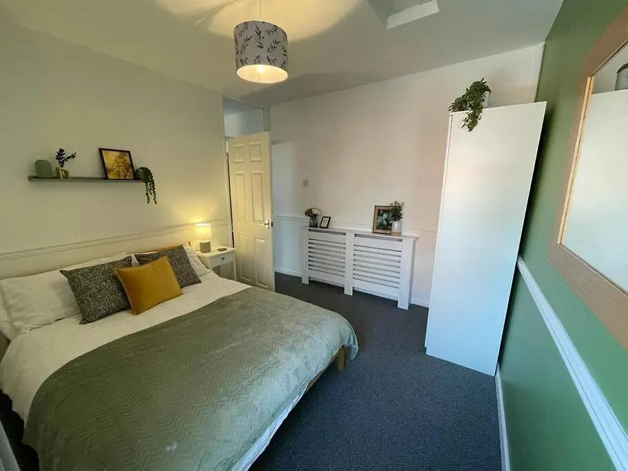 2 Bed Central Cardiff Apartment - Sleeps Five! location